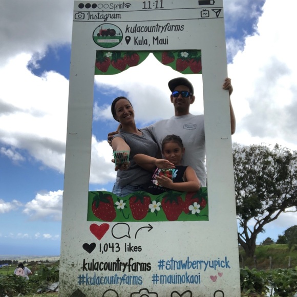 Meet your Posher, Tawnia ...... @meagirlfrommaui - Picture 2 of 4